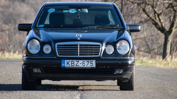 Mercedes W210 E 320 4Matic Automatic - 1998.