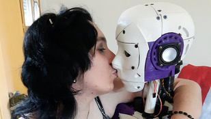 Összetákolt magának egy robotot, most a felesége akar lenni