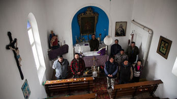A segélyükből újították fel a kápolnát a barátihegyi romák