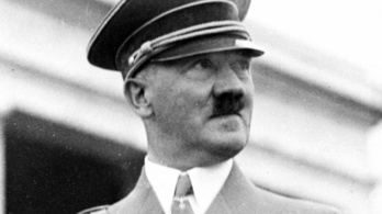 A CIA elődje megpróbálta nővé változtatni Hitlert