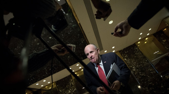 Giuliani súg majd kiberbiztonsági tanácsokat
