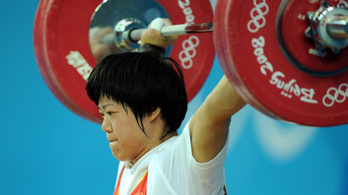 Kína hormonnal tömte női súlyemelő olimpiai bajnokait