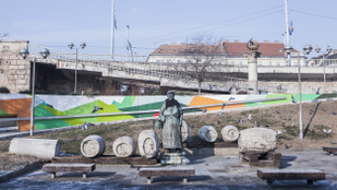 Így szaladt át a dermesztő hideg Budapesten