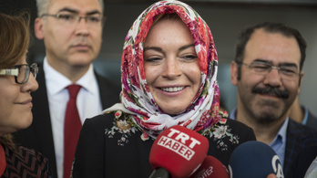 Lindsay Lohan áttérhetett muszlim hitre