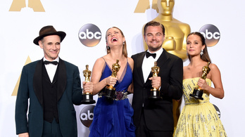 A tavalyi nyertesek adják át idén az Oscar-díjakat
