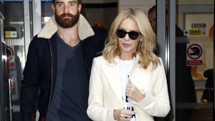 Kylie Minogue szakított a vőlegényével, mert az megcsalta