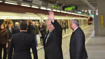Tarlós felfüggeszti a 4-es metró gyanús szerződéseinek kifizetését