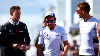 Alonso 100-szor annyit keres a McLarennél, mint a csapattársa