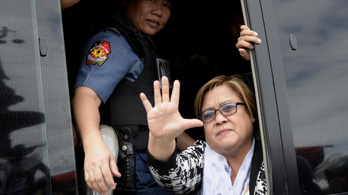 Őrizetbe vették a drogügyletekkel vádolt fülöp-szigeteki szenátort