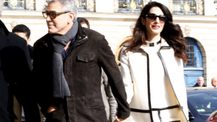Párizsban romantikázva heverte ki a babavárás izgalmait a Clooney házaspár