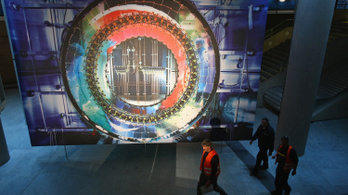 Öt új részecskeállapotot fedeztek fel egyszerre az LHC-ben