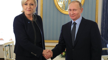 Magas labdát adott fel Le Pen a moszkvai vizittel