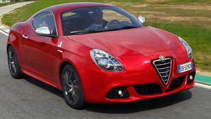 Újra lesz olcsó Alfa sportkocsi?