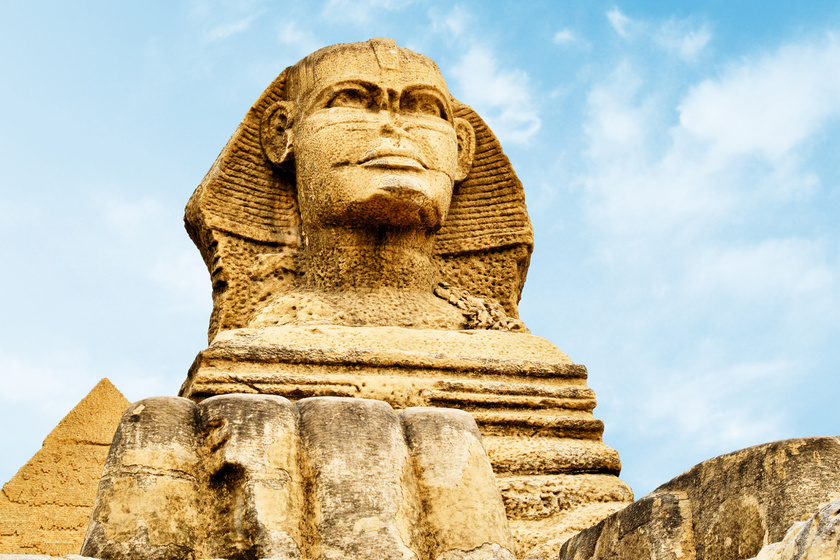 Egyiptom titkolja a felfedezést: rejtélyes leletekre bukkantak a Szfinx alatt