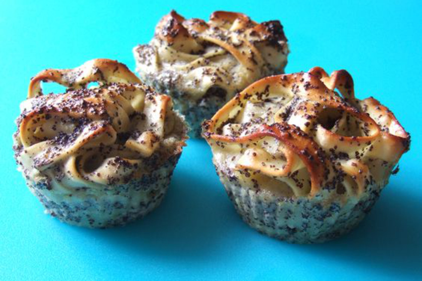 Két kedvenc találkozik: mákos tészta muffinsütőben sütve - Helyes kis adagok 
