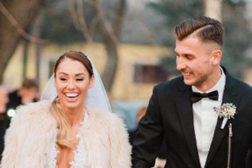 Esküvői fotók: a magyar sztárfocista menyasszonya ilyen dögös ruhát viselt 
