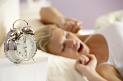 Hány órakor szoktál felkelni? Ennyi súlyfeleslegre számíthatsz évente