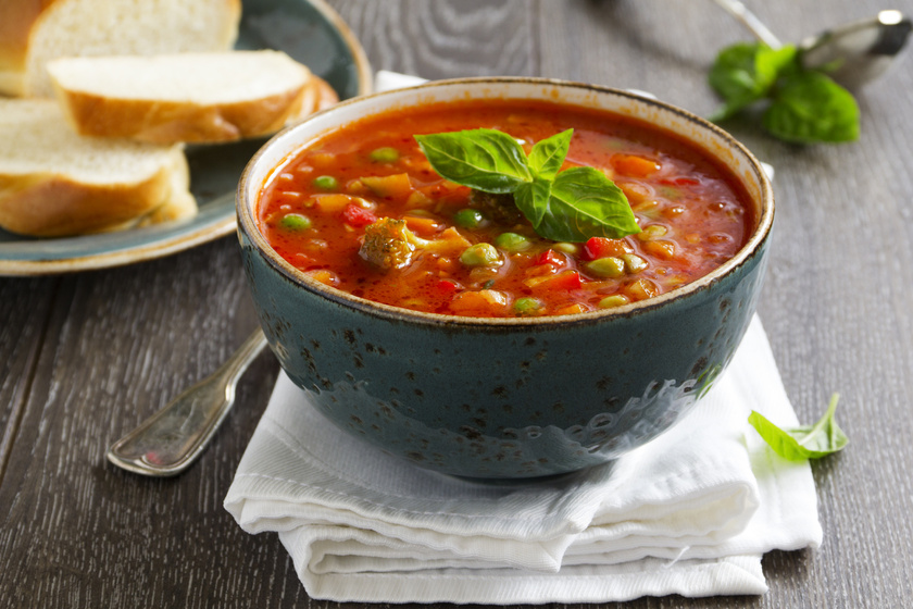 Hasi zsírpárnák ellen: 5 karcsúsító leves, amivel megduplázod a fogyást
