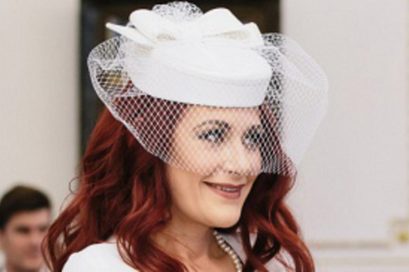 Esküvői fotók: a magyar színésznő tegnap ilyen szép menyasszony volt