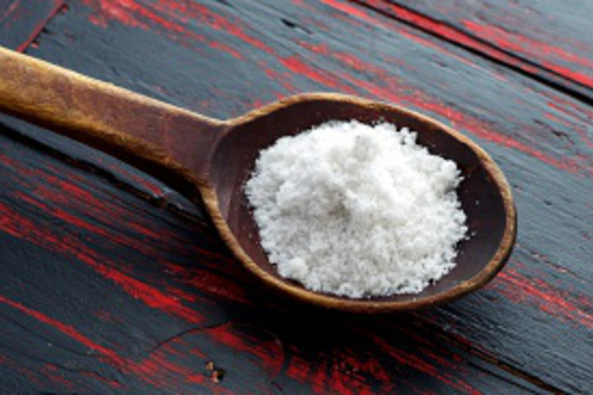 Tisztít, fertőtlenít, és hatékony zsír ellen: 5 dolog, amire használd otthon a háztartási sót!