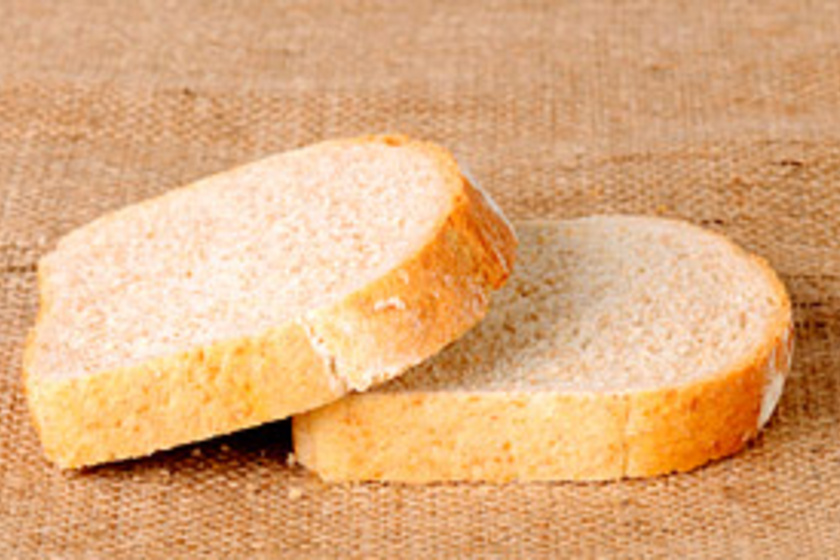 Ha ezt látod a kenyéren, már nem szabad megenni: képeken 5 romlásnak indult étel