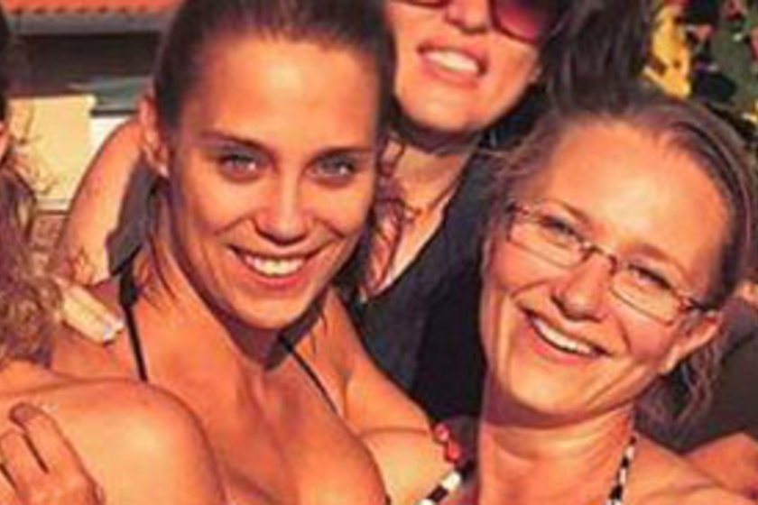 Fotó: Kiss Ramóna bikiniben! A Barátok közt színésznői medencepartit tartottak