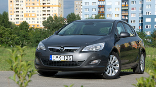 Megvolt: Opel Astra 1.6 ECOTEC (2010)
