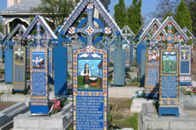 Ilyen sírfeliratot még nem láttál: a világ 7 legfurcsább temetője