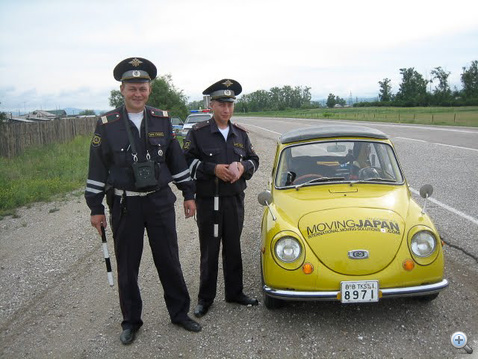 Még az orosz rendőrök is megértőbbek egy ilyen kocsi láttán