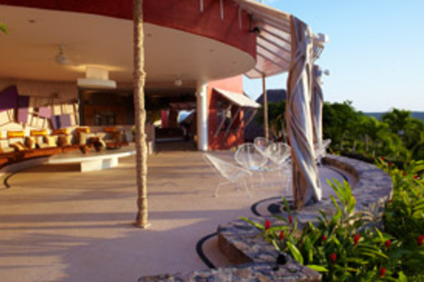 Luxus a javából! Íme, az egzotikus, mexikói Éden Hotel kívülről-belülről