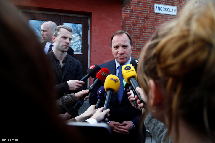 Stefan Löfven miniszterelnök az mondta, hogy megtámadták Svédországot. Minden terrorcselekményre utal.
                        
