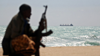 Feltámadtak a tetszhalálból a szomáliai kalózok