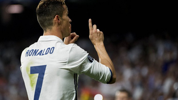 Ronaldo a szurkolókat kérlelte a harmadik gólja után