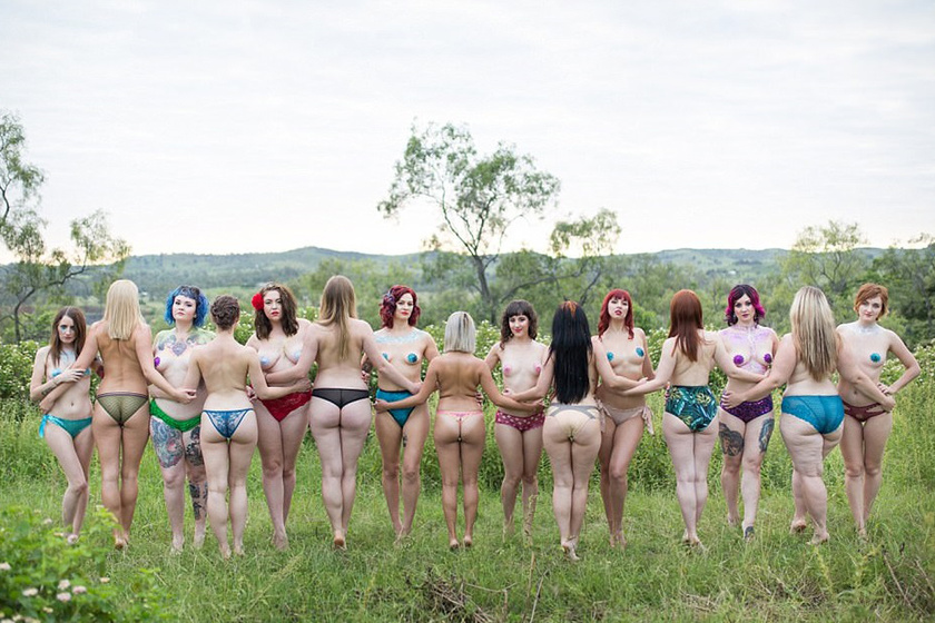 Eddig nem merték, de most megmutatták a testüket: 15 hétköznapi nő fogott össze a fotósorozat kedvéért
