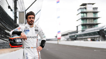 Hagyományos és nagyon feltűnő Alonso Indy-kocsija, meg is tette az első köröket vele