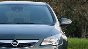 Megvolt: Opel Astra Cosmo 2.0 CDTI aut. (2010)