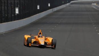 Alonso a második sor közepéről rajtol az Indy 500-on