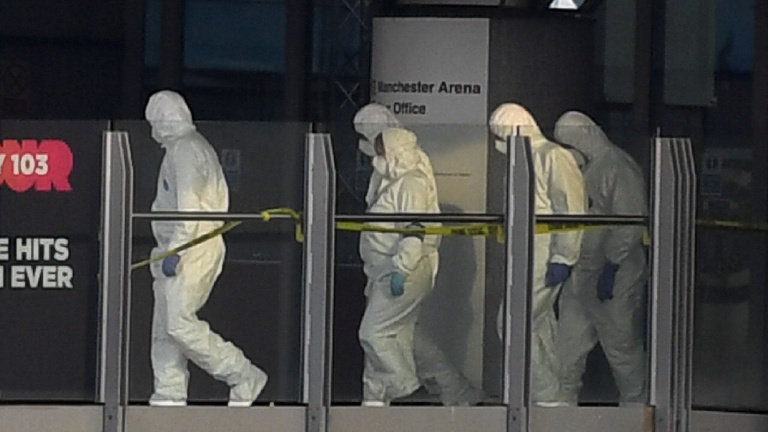 Manchesteri terror: Kiszivárogtak a helyszínelők fotói a bombáról