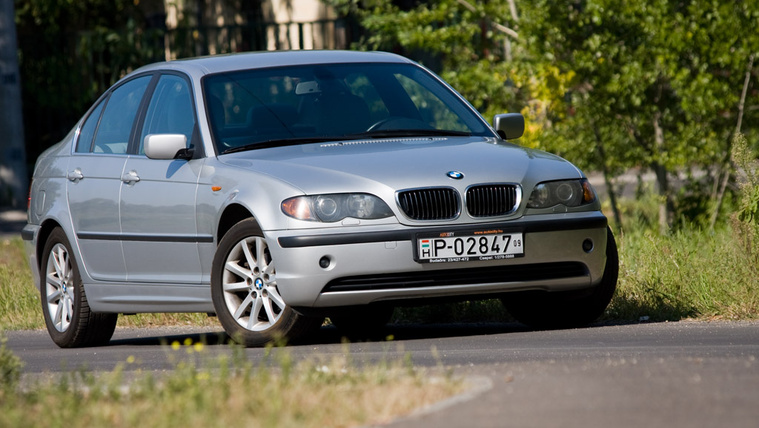 Első autónak szerelmet, E46-os BMW-t?