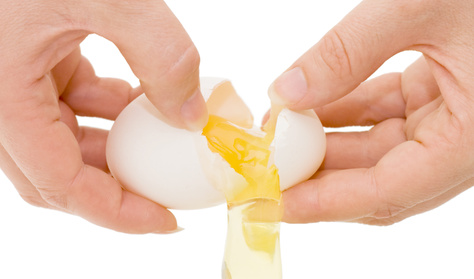 Így törd fel a tojásod
