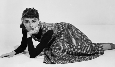 Vedd meg Audrey Hepburn kedvenc ruháját!