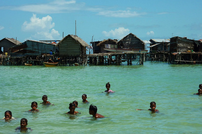 Képeken a tengeri cigány falvak: nézd meg, Ázsia tele van velük!