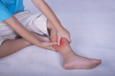 Apró foltok, sebek a talpon: a diabéteszes lábszárfekély legelső jelei