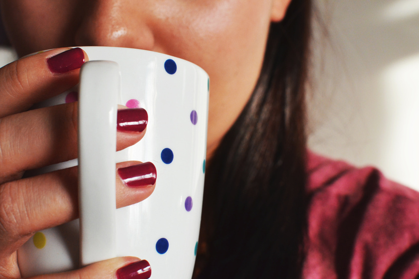 Hasi hízás és lelassult emésztés ellen: ez az egyszerű tea segít