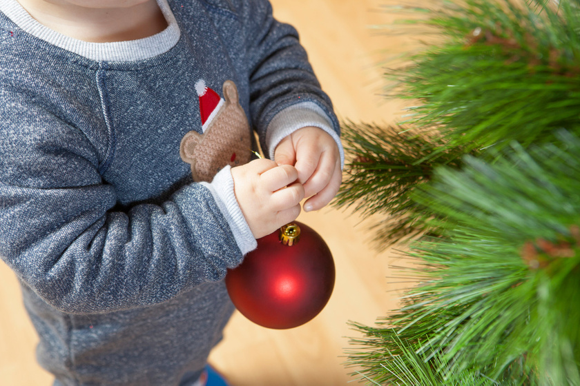 Ilyen az atombiztos karácsonyfa, ha kisgyereked van