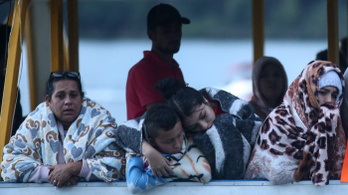 Elsüllyedt egy 150 turistát szállító hajó Kolumbiában