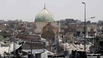 Az irakiak elfoglalták azt a mecsetet, ahol kikiáltották az Iszlám Államot