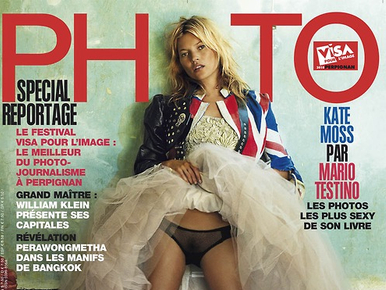Kate Moss magazincímlapon mutatja be fanszőrzetét
