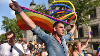 A rendőrség mindenképp kordonokkal biztosítja a Pride-ot