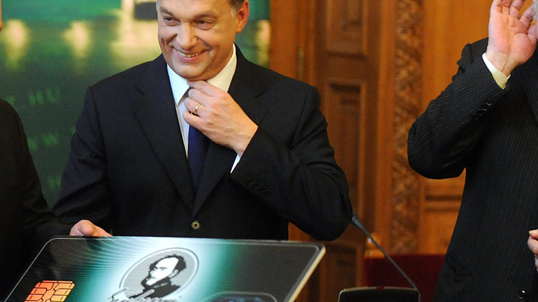 Kikutatták: Orbán megelőzi Kossuthot és Széchenyit